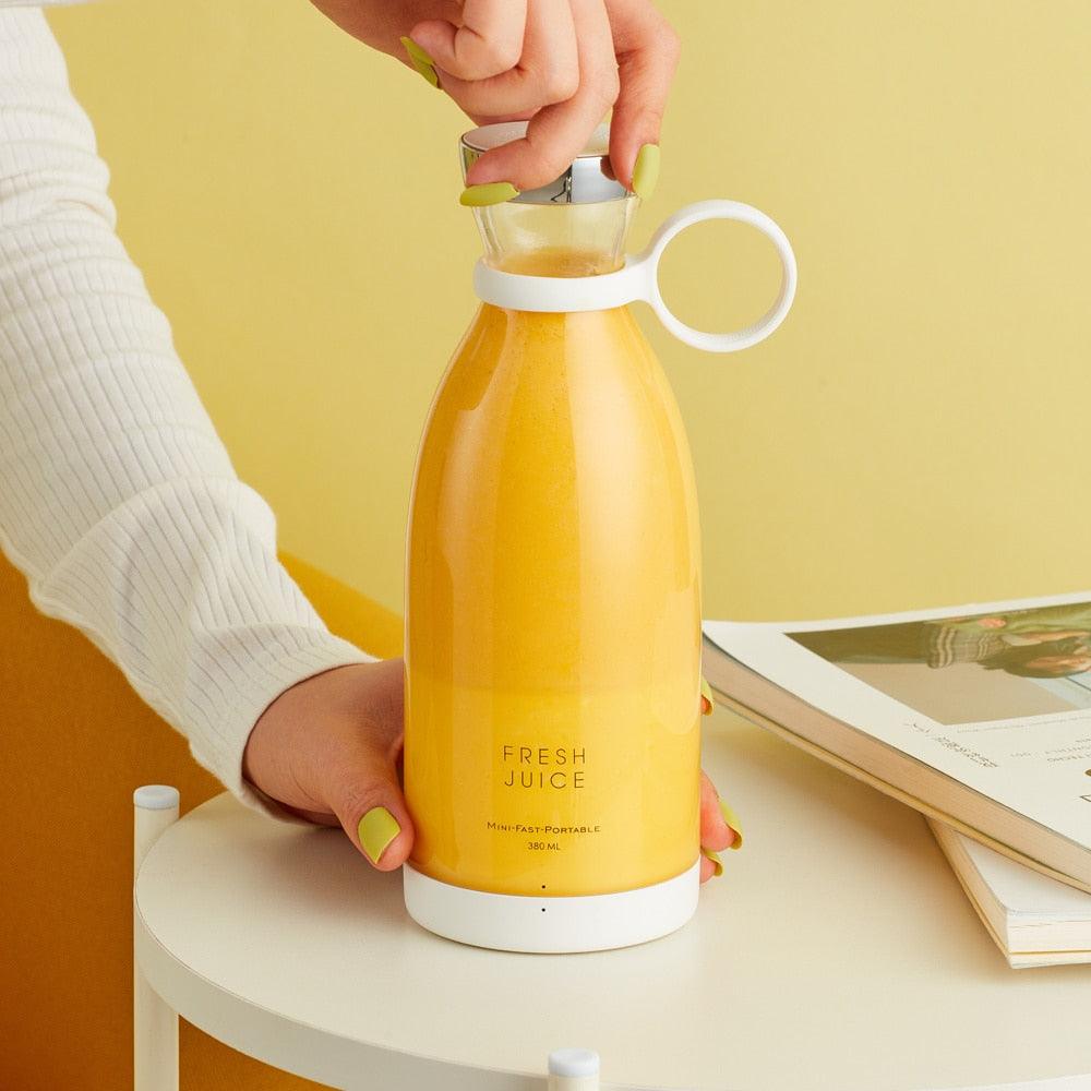 FRESH JUICE - Garrafinha Mini Liquidificador Portátil