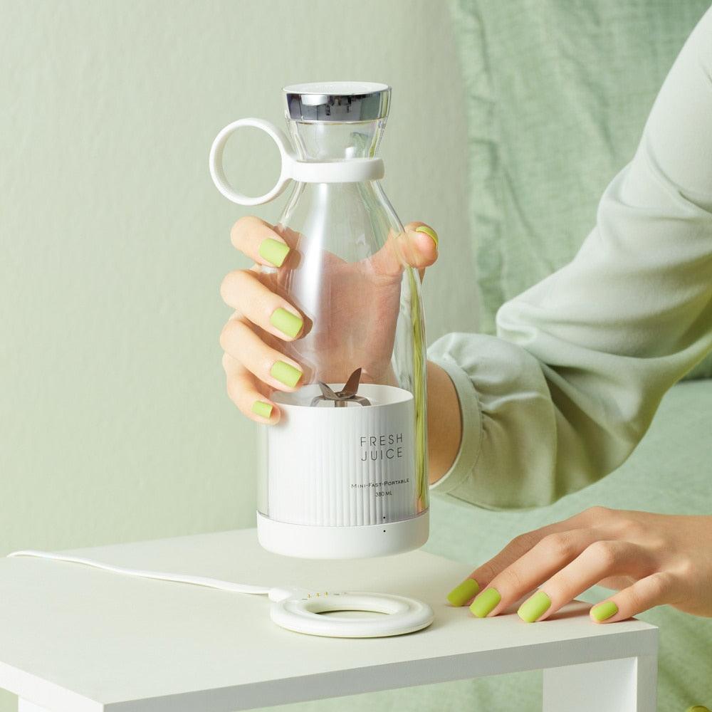 FRESH JUICE - Garrafinha Mini Liquidificador Portátil