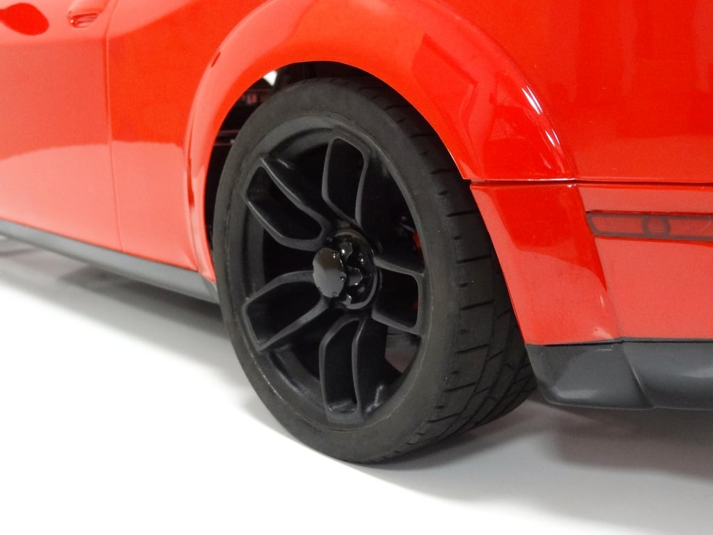 Miniatura 1/5  Scale Dodge Challenger [EDIÇÃO LIMITADA]